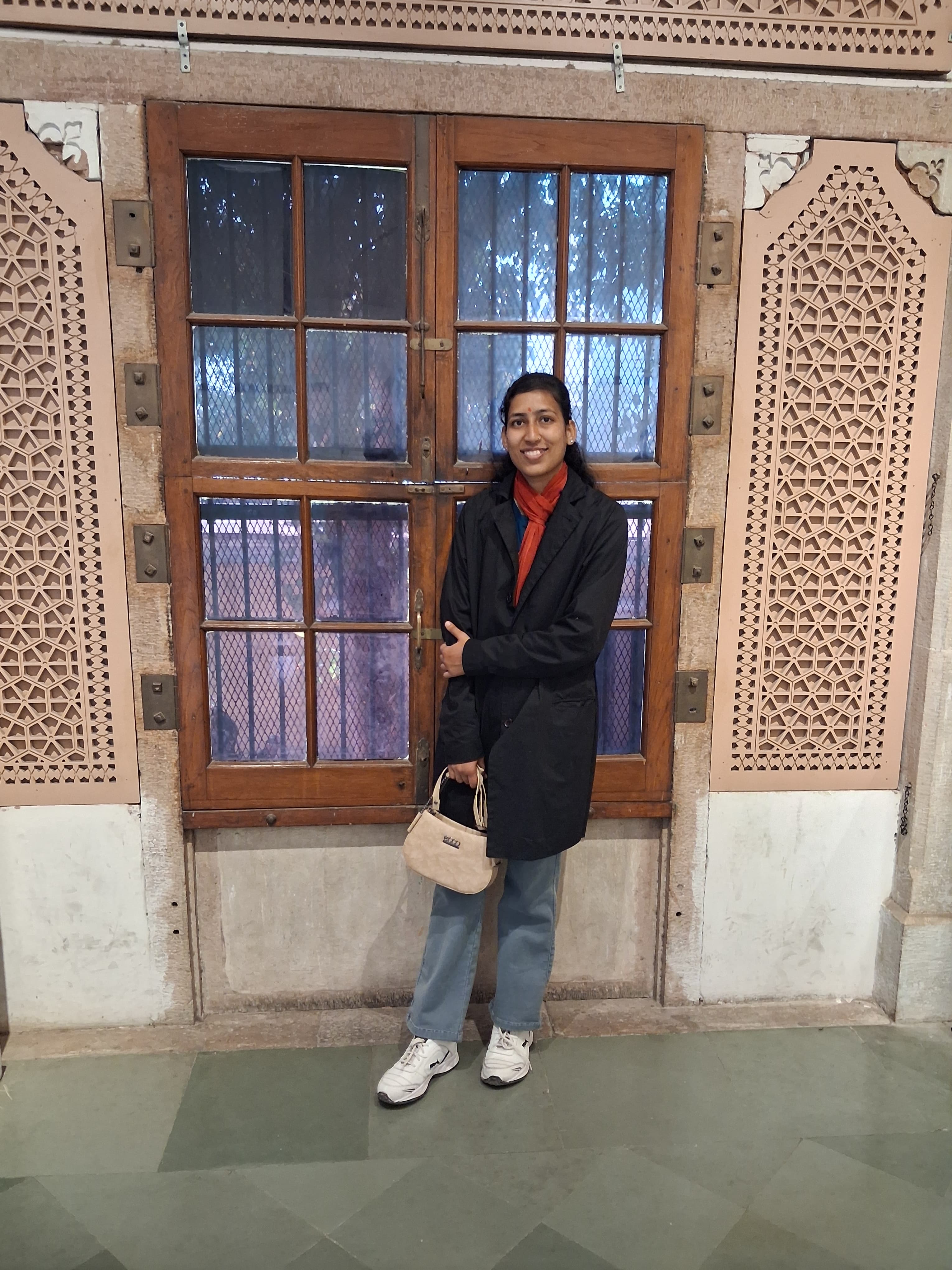 नीतू नागर (अम्बर)